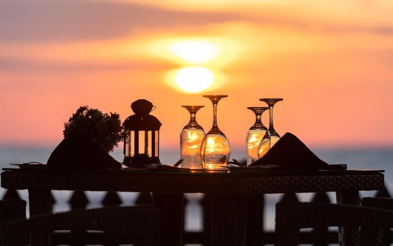 Clive Garden Beach Wadduwa Zewnętrze zdjęcie